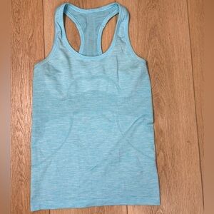 Lululemon Swiftly Tech Racerback Tank Size 6 Light Blue